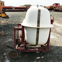 PULVERIZADOR MAKATO 400 LITROS 2