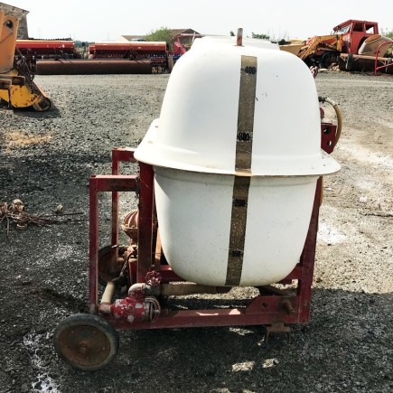 PULVERIZADOR MAKATO 400 LITROS