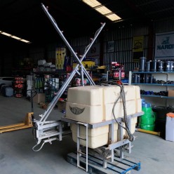 Pulverizador MAKYSA 800 litros 12 metros