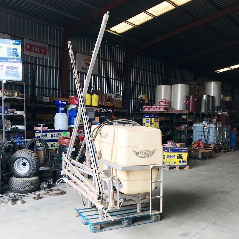 Pulverizador MAKYSA 800 litros 12 metros