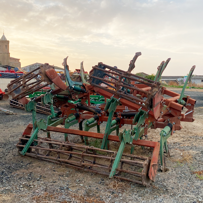 SEMICHISEL CON RODILLO