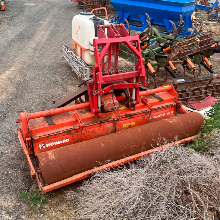 ROTOVATOR HOWARD HR 40 3 METROS CON RODILLO Y TRIPUNTAL