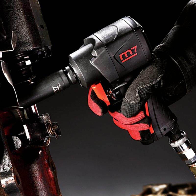 LLAVE DE IMPACTO COMPACTA 746 Nm 1/2"