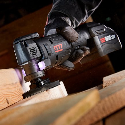 COFRE HERRAMIENTA MULTIFUNCION DE BATERIA CON ACCESORIOS