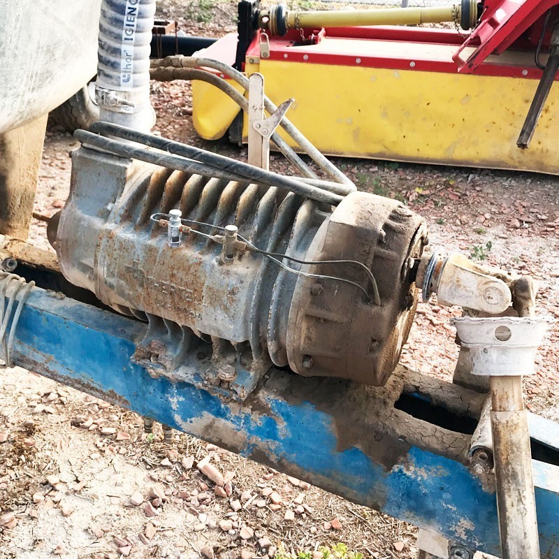 CISTERNA GALVANIZADA AGUDO 8000 LITROS