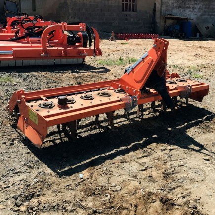 GRADA ROTATIVA ZEPPELIN 2 METROS CON RODILLO