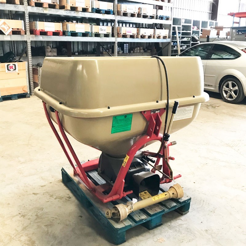 ABONADORA PENDULAR AGUIRRE 700 LITROS