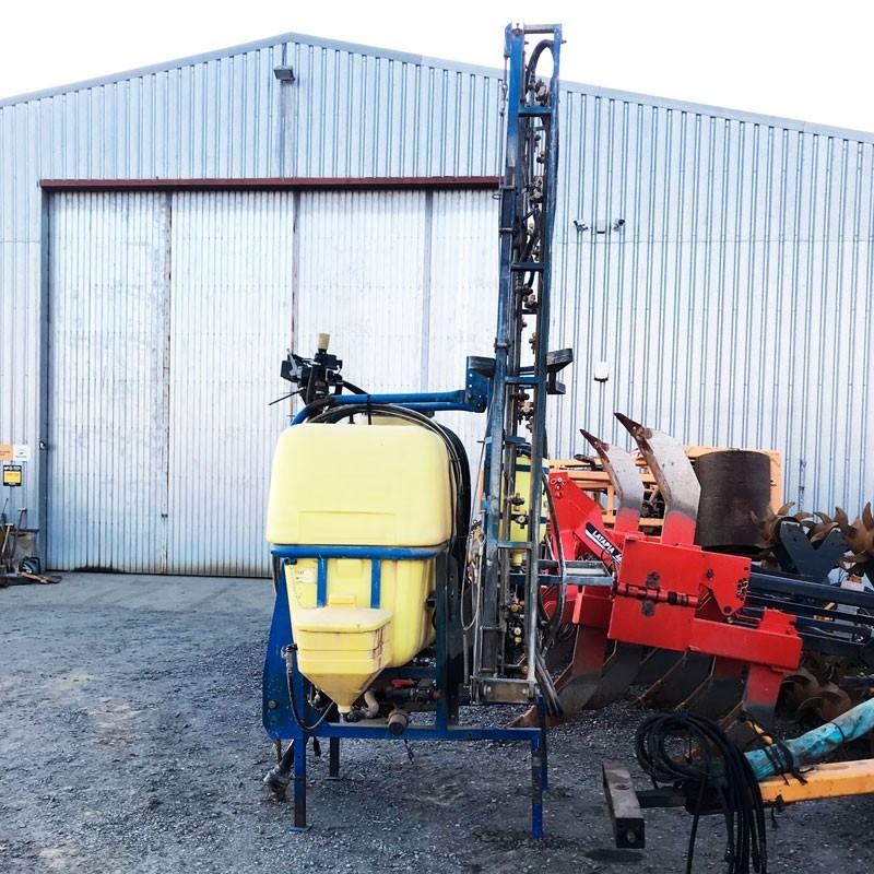 Pulverizador Aguirre 14 metros 1200 litros