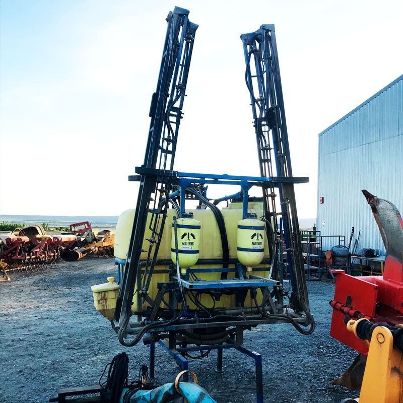 Pulverizador Aguirre 14 metros 1200 litros