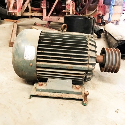 MOTOR ALCONZA BERANGO VIZCAYA 20 CV