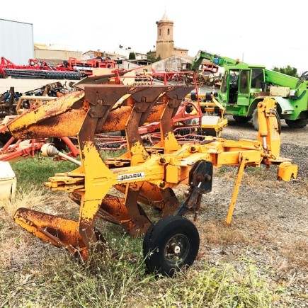 ARADO LOMBARTE 3 SURCOS