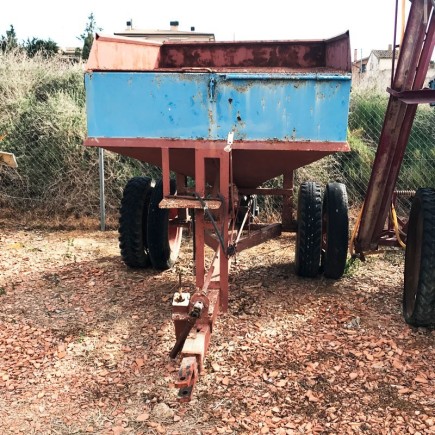 ABONADORA ARRASTRADA PENDULAR